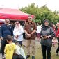 HADIRI : Plt. Kepala Dinas Ketahanan Pangan Provinsi Kalteng Agus Candra Menghadiri Kegiatan GPM dihalaman kantor Dinas Hanpang Jl. Willem AS No. 09 Palangka Raya, Jumat (28/2).(IST)
