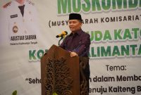SAMBUTAN : Gubernur Provinsi Kalteng H. Agustiar Sabran saat menyampaikan sambutan pada acara Muskomda Pemuda Katolik Kalteng di salah satu Hotel di Palangka Raya, Sabtu (15/3).(IST)