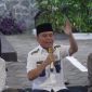 HADIRI : Gubernur Provinsi Kalteng H. Agustiar Sabran saat menghadiri buka puasa bersama Kalteng Pos, Jumat (14/3).(IST)