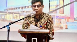 SAMBUTAN: Kepala Diskominfosantik Provinsi Kalteng Agus Siswadi saat menyampaikan sambutannya pada acara Diseminasi Informasi Capaian Kinerja Pemprov Kalteng yang berlangsung di Meeting Room Hotel Neo Palangka Raya, Kamis (06/03).(IST)