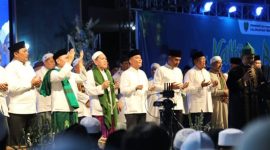 HADIRI : Gubernur Provinsi Kalteng H.Agustiar Sabran beserta Wakil Gubernur Kalteng saat menghadiri Buka Puasa dan Peringatan Malam Nuzulul Quran di Istana Isen Mulang, Senin (17/03) malam.(IST)
