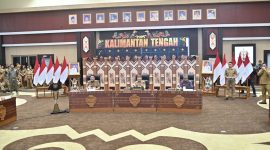 ARAHAN : Gubernur Provinsi Kalteng H Agustiar Sabran saat menyampaikan arahan saat rapat yang di gelar di AJT Kantor Gubernur, Senin (10/3).(IST)