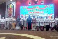 Wakil Gubernur Edy Pratowo, bersama Ketua Dekranasda Kalteng Aisyah Thisia Agustiar Sabran dan ketua Dekranasda kabupaten kota.(IST)