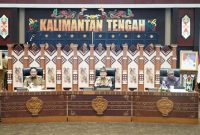 PERTEMUAN : Gubernur Provinsi Kalteng H. Agustiar Sabran bersama Wakil Gubernur Kalteng H. Edy Pratowo saat pimpin pertemuan bersama Seluruh Staf Ahli, Asisten, Kepala Perangkat Daerah, Kepala Biro, Pejabat Administrator, Pejabat Pengawas, dan Pejabat Fungsional Lingkup Pemprov Kalteng, Senin (10/03).(IST)