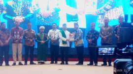 Gubernur Kalteng Agustiar Sabran saat serah terima jabatan.(IST)
