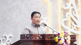 PIDATO : Wakil Gubernur Provinsi Kalteng, Edy Pratowo saat menyampaikan pidato Gubernur saat rapat paripurna di DPRD Kalteng, Jumat (7/3).(IST)