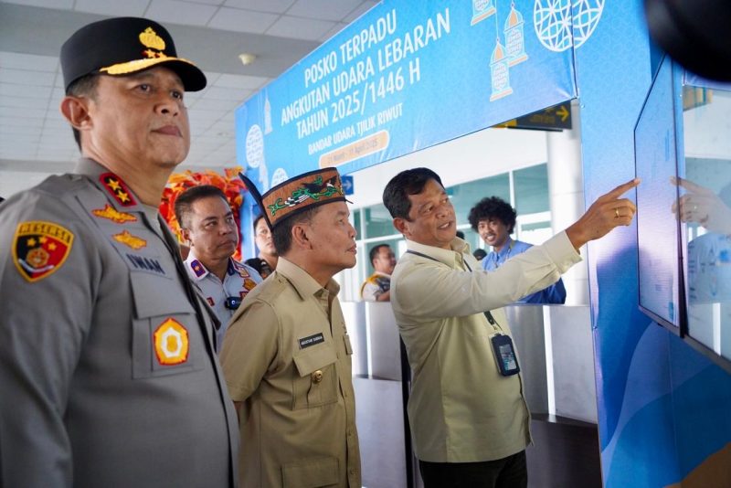 Gubernur Kalimantan Tengah Agustiar Sabran saat Pengecekan pelayanan di Bandara.(IST)