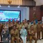 WAKIL GUBERNUR - Edy Pratowo bersama Ketua TP-PKK Kalteng Aisyah Agustiar Sabran, Kepala Bapperida Kalteng Leonard, narasumber, serta Bupati Wali kota se-Kalteng.(IST)