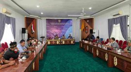 RAPAT : Suasana rapat koordinasi terkait pembentukan FPK untuk masa kerja 2025–2026, yang di gelar di ruang Rahan Pumpung Hapakat, Kantor Kesbangpol Provinsi Kalteng, Jumat (25/4).(IST)