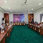 RAPAT : Suasana rapat koordinasi terkait pembentukan FPK untuk masa kerja 2025–2026, yang di gelar di ruang Rahan Pumpung Hapakat, Kantor Kesbangpol Provinsi Kalteng, Jumat (25/4).(IST)