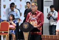 LAPORAN : Kepala Bapperida Provinsi Kalteng Leonard S.Ampung menyampaikan laporannya  saat Musrenbang RKPD Tahun 2026 yang dilaksanakan di Aula Jayang Tingang, Lantai II Kantor Gubernur, Kamis (10/4).(IST)