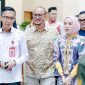 PROGRAMKAN - Ketua Dekranasda Kalteng Thisia bersama Plt. Kadis perdagangan Provinsi, dalam Halalbihalal Pelatihan IKM Berkah.(IST)