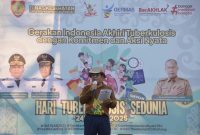 MEMBUKA : Kepala Bidang P2P Riza Syahputra saat membuka kegiata Hari Tuberkulosis Sedunia (HTBS) Tahun 2025, yang berlangsung meriah di halaman Kantor Dinkes Kalteng, Rabu (16/4).(IST)
