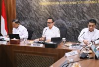 ARAHAN : Wakil Menteri Dalam Negeri Bima Arya Sugiarto saat menyampaikan arahannya saat Sosialisasi Instruksi Presiden (Inpres) No. 9 Tahun 2025, yang berlangsung di Kantor Kementerian Koordinator Bidang Pangan, Jakarta, Rabu (16/4).(IST)