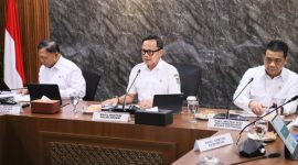 ARAHAN : Wakil Menteri Dalam Negeri Bima Arya Sugiarto saat menyampaikan arahannya saat Sosialisasi Instruksi Presiden (Inpres) No. 9 Tahun 2025, yang berlangsung di Kantor Kementerian Koordinator Bidang Pangan, Jakarta, Rabu (16/4).(IST)