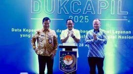 MENGAPRESIASI - Menteri Dalam Negeri Tito Karnavian, Apresiasi Kinerja Dukcapil Kemendagri.(IST)
