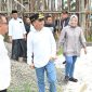 MEMINJAU : Gubernur Provinsi Kalteng H. Agustiar Sabran saat meninjau Taman Pendidikan Al-Quran di Masjid Baiturrohman di Kecamatan Arut Selatan, Kabupaten Kotawaringin Barat (Kobar), Sabtu (5/5).(IST)