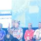 SAMBUTAN : Gubernur Provinsi Kalteng H. Agustiar Sabran saat memberikan sambutan dan membuka  Festival Budaya Isen Mulang yang di gelar di Stadion Tuah Pahoe, Palangka Raya, Sabtu (17/5) malam.(IST)