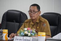 HADIRI : Stap Ahli Gubernur Bidang Ekonomi, Keuangan dan Pembangunan, Yuas Elko, hadiri Rakor Pengendalian Inflasi Tahun 2025 secara virtual di Ruang Rapat Bajakah, Kantor Gubernur Kalteng, Senin (5/5).(IST)