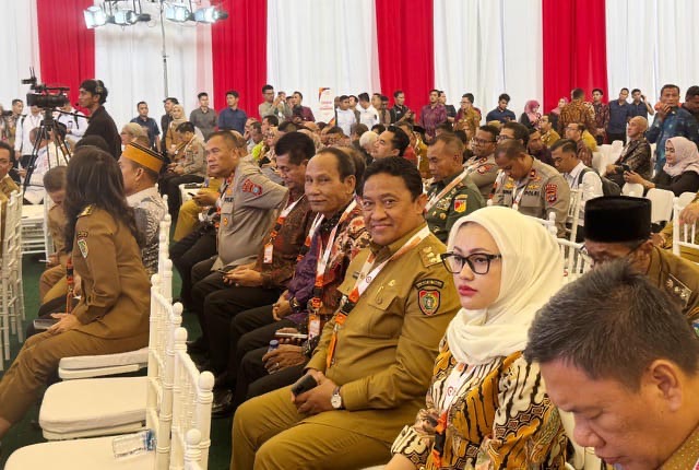 HADIRI : Wakil Gubernur Provinsi Kalteng H. Edy Pratowo, saat menghadiri acara Sarasehan Kebangsaan bertajuk Memperkokoh Ideologi Pancasila Menghadapi Tantangan Geopolitik Global Menuju Indonesia Raya, yang berlangsung di Gedung Nusantara IV, Kompleks Parlemen MPR RI, Selasa (20/5).(IST)