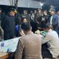 SIDAK : Gubernur Provinsi Kalteng H.Agustiar Sabran, melakukan inspeksi mendadak (sidak) truk operload di ruas jalan strategis Bukit Rawi, Kabupaten Pulang Pisau, pada Jumat dini hari (30/5).(IST)