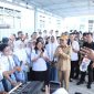 BERDIALOG : Gubernur Provinsi Kalteng H. Agustiar Sabran saat berdialog bersama siswa dan siswi SMA Negeri 1 Kuala Kapuas, Rabu (7/5).(IST)
