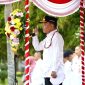 PIMPIN : Gubernur H. Agustiar Sabran saat Pimpin Apel Gabungan Pemprov Kalteng yang digelar di Halaman Kantor Gubernur, Rabu (14/5).(IST)