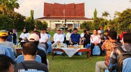 OLAHRAGA - Gubernur joging bersama Ketua PWI Kalteng, Wakil Staf Kepresidenan Muhammad Qodari, Plt. Sekda Kalteng dan Perangkat Daerah.(IST)