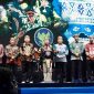 SAMBUTAN: Gubernur Kalteng H. Agustiar Sabran saat menyampaikan sambutan pada acara penutupan FBIM) dan Kalteng Expo 2025 di Stadion Tuah Pahoe Palangka Raya, Jumat (23/5).(IST)