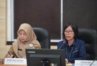 HADIRI : Asisten Ekbang Setda Provinsi Kalteng Sri Widanarni saat menghadiri Konferensi Pers Berita Resmi Statistik BPS Provinsi Kalteng, Senin (5/5).(IST)