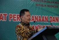 SAMBUTAN : Kepala BPSDM Kemendagri, Sugeng Hariyono saat menyampaikan sambutan
saat menutup kegiatan Diklat Perbendaharaan Keuangan Daerah Angkatan I dan Diklat Perencanaan Penganggaran Perangkat Daerah Angkatan I Tahun 2025 di Jakarta, Jumat (2/5).(IST)