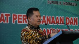 SAMBUTAN : Kepala BPSDM Kemendagri, Sugeng Hariyono saat menyampaikan sambutan
saat menutup kegiatan Diklat Perbendaharaan Keuangan Daerah Angkatan I dan Diklat Perencanaan Penganggaran Perangkat Daerah Angkatan I Tahun 2025 di Jakarta, Jumat (2/5).(IST)