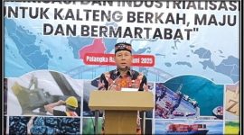 LAPORAN: Kepala DPMPTSP Provinsi Kalteng Sutoyo saat menyampaikan laporan kegiatan pada Forum PTSP Se Kalteng belum lama ini.(IST)