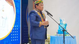 RAMAH TAMAH : Wakil Gubernur Kalteng H. Edy Pratowo hadiri ramah tamah yang digelar di Gedung Balai Antang, Muara Teweh, Senin (30/6/2025).(IST)