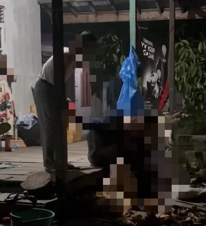 FOTO: Dua perempuan yang terlibat perkelahian di Kecamatan Mentaya Hilir Selatan, Kabupaten Kotim.(IST)