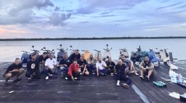 KOPDAR : Warscoot.id Community Sampit saat melakukan tour sambil santai disalah satu pelabuhan pelangsian di Kota Sampit, Minggu (15/6).(IST)