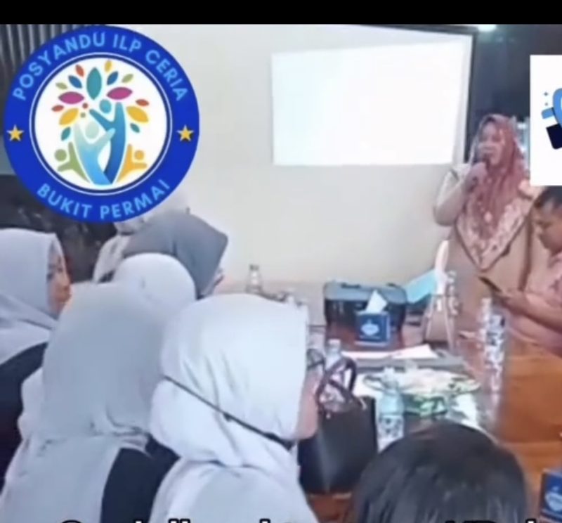 RAPAT : Posyandu Integrasi Layanan Primer (ILP) Ceria Bukit Permai, Kecamatan Baamang saat melakukan Kegiatan Pelayanan Posyandu.(IST)
