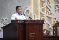 PIDATO : Wakil Gubernur Kalteng H. Edy Pratowo saat menyampaikan pidato pengantar Gubernur Kalteng saat Rapat Paripurna DPRD Provinsi Kalteng, Rabu (11/6).(IST)