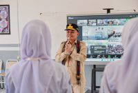 ARAHAN: Gubernur Kalteng H. Agustiar Sabran saat memberikan arahan kepada siswa SMA Negeri 1 Muara Teweh, Kabupaten Barito Utara, Selasa (8/7/2025) lalu.(IST)