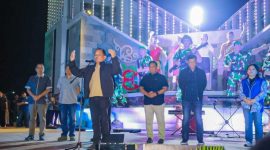 HADIRI : Gubernur Kalteng H. Agustiar Sabran saat menghadiri Huma Betang Night untuk yang keenam kalinya, Sabtu (19/07/2025).(IST)