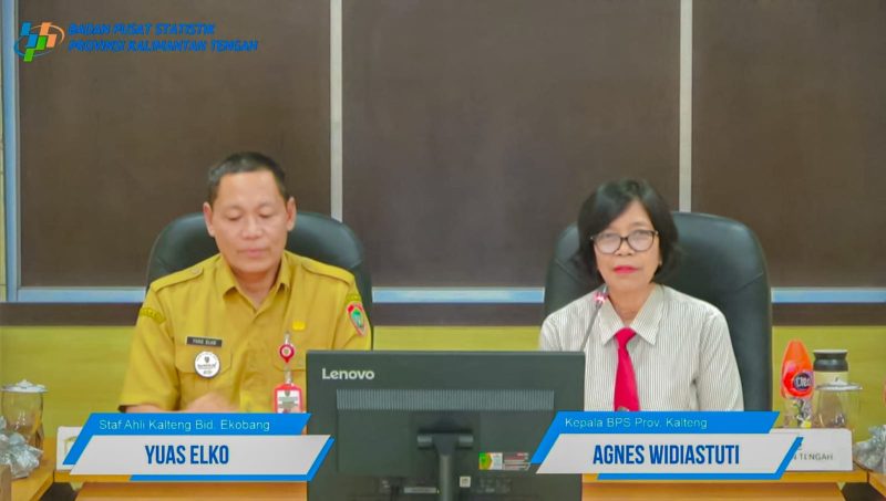 PRESS RELEASE : Sahli Gubernur Yuas Elko bersama Kepala BPS Provinsi Kalteng Agnes Widiastuti saat Press Release Berita Resmi Statistik Kalteng Selasa (1/7/2025).(IST)