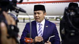 KETERANGAN : Sekretaris Kabinet Teddy Indra Wijaya saat memberikan keterangannya di Rio de Janeiro, pada Senin, 7 Juli 2025 lalu.(IST)