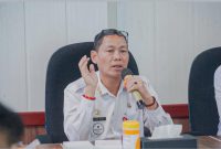 RAPAT -Staf Ahli Gubernur Bidang Ekonomi, Keuangan, dan Pembangunan, Yuas Elko saar Rapat Koordinasi Pembahasan Inflasi Daerah dan Finalisasi Road Map TPID 2025–2027 yang berlangsung di Ruang Bajakah, Kantor Gubernur Kalteng, Rabu (9/7/2025).(IST)