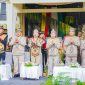 HADIRI : Gubernur Kalteng H. Agustiar Sabran beserta jajaran mengenakan busana adat Dayak saat menghadiri Peringatan Hari Jadi ke-60 Pemerintah Kota Palangka Raya dan Hari Jadi ke-68 Kota Palangka Raya Tahun 2025, Kamis (17/7/2025).(IST)