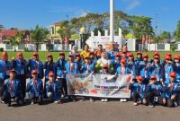 FOTO BERSAMA : Kepala Disdik Kotim, Muhammad Irfansyah, saat foto bersama dengan UCIMAS Sempoa Sampit, Rabu (25/6/2025).(IST)