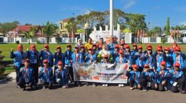 FOTO BERSAMA : Kepala Disdik Kotim, Muhammad Irfansyah, saat foto bersama dengan UCIMAS Sempoa Sampit, Rabu (25/6/2025).(IST)
