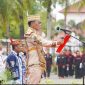 MELANTIK : Gubernur Kalteng, H.Agustiar Sabran, saqt melantik dan mengukuhkan BATAMAD dan Forum Koordinasi Damang Kepala Adat Kalteng di Halaman Istana Isen Mulang, Rumah Jabatan Gubernur, Minggu (24/8/2025).(IST)