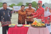 HADIRI : Kepala Seksi Peserta Didik dan Sarana Prasarana Disdik Kotim, M Ikram Muhajir, saat menghadiri acara milad SMPN 4, belum lama ini.(IST)