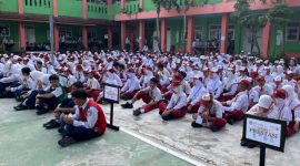 MPLS : Siswa-Siswi baru SMPN 1 Sampit saat berkumpul diharamkan sekolah saat MPLS belum lama ini.(IST)