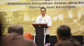 SAMBUTAN: Plt. Sekretaris Daerah Leonard S. Ampung, saat menyampaikan sambutan Gubernur Pembukaan Sosialisasi Pencegahan Tindak Pidana Jasa Keuangan yang digelar di salah satu Hotel di Palangka Raya, Rabu (20/8/2025).(IST)